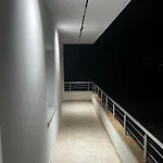 Gasthuis Sunlake Tirana