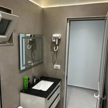 Sunlake טיראנה