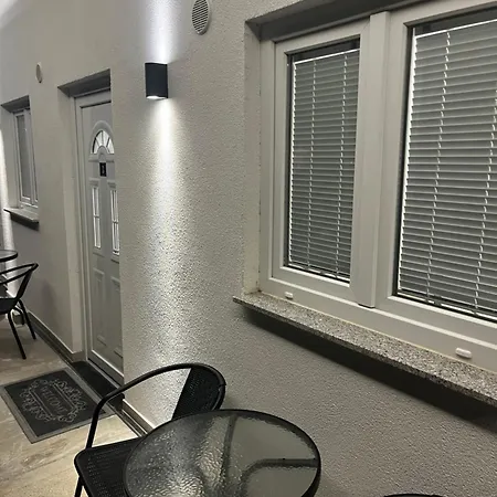 Sunlake בית הארחה