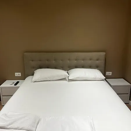 בית הארחה Sunlake