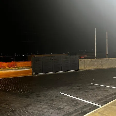 Sunlake * טיראנה