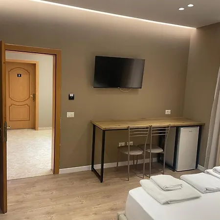 Sunlake טיראנה