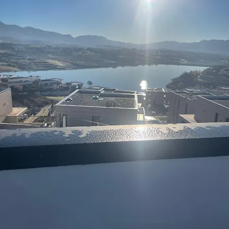 Sunlake * טיראנה