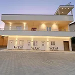 Casa de hóspedes Sunlake Tirana