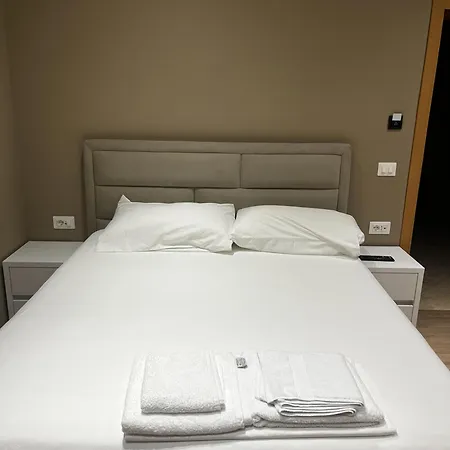 Sunlake 3* Тирана