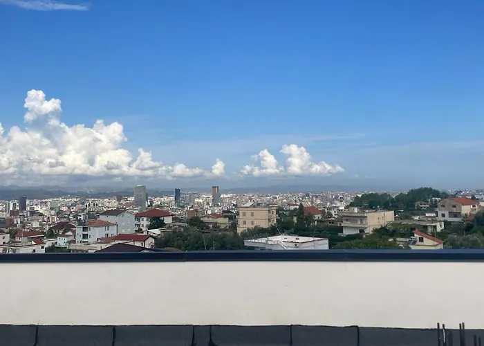 Sunlake 招待所 地拉那