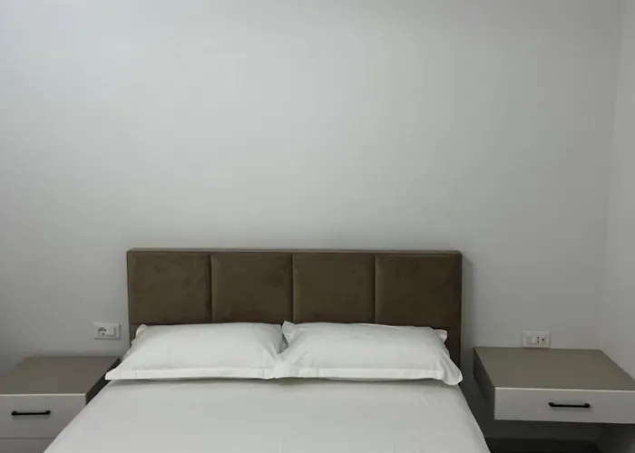 Sunlake Pensjonat Tirana