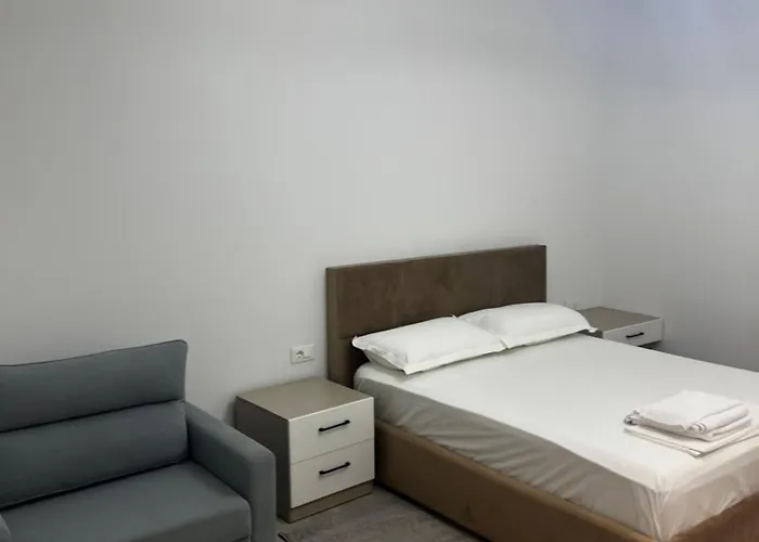 Pensjonat Sunlake Tirana