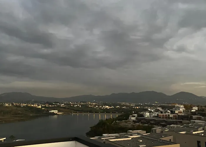 Pensjonat Sunlake Tirana